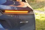 Zelo netipičen BMW nove dobe - fotografija 10