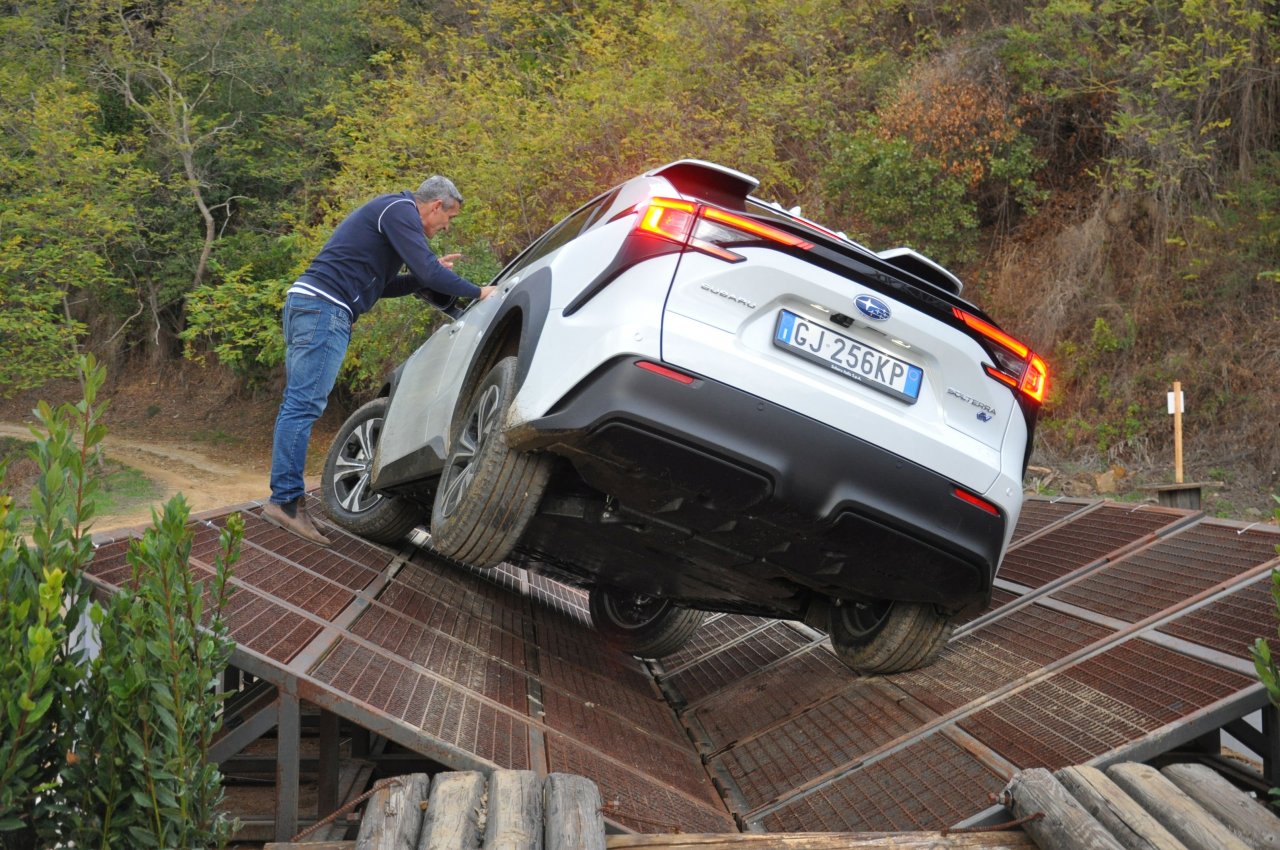 Subarujev električar na terenu ne razočara