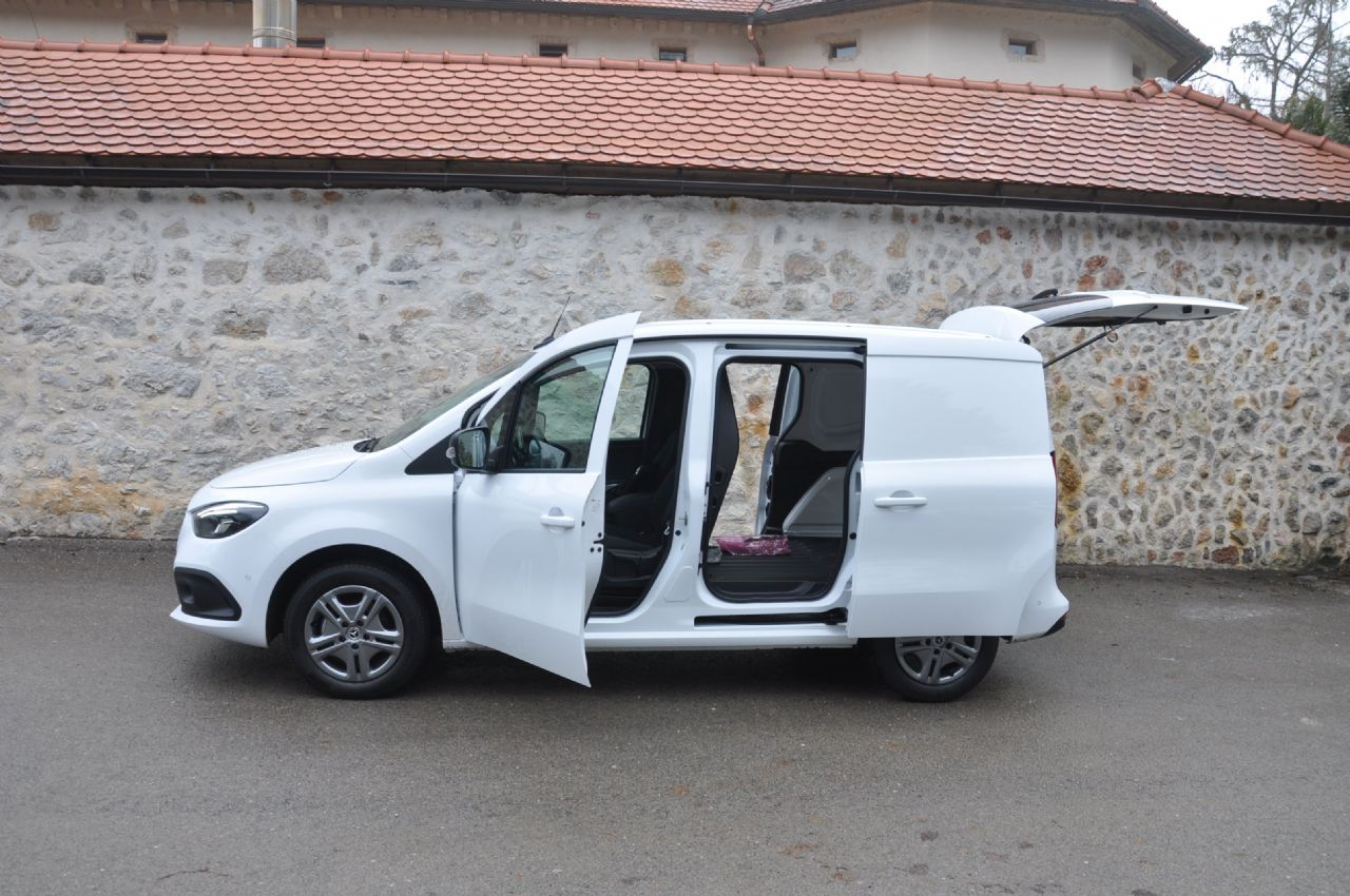 Mercedesov multipraktik s ceno pod 20 tisočaki