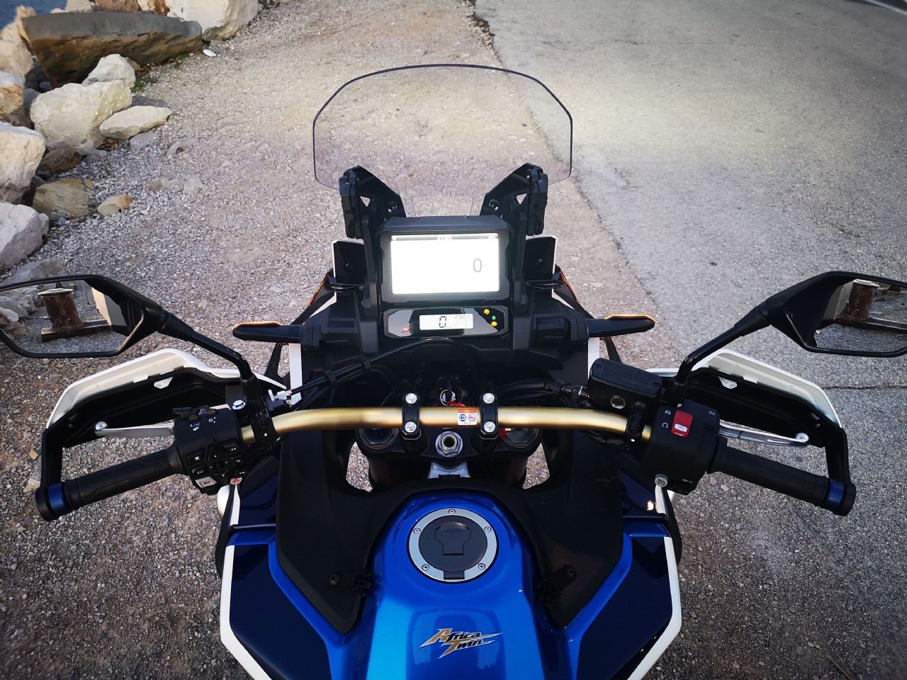Tako enaka, a tako drugačna