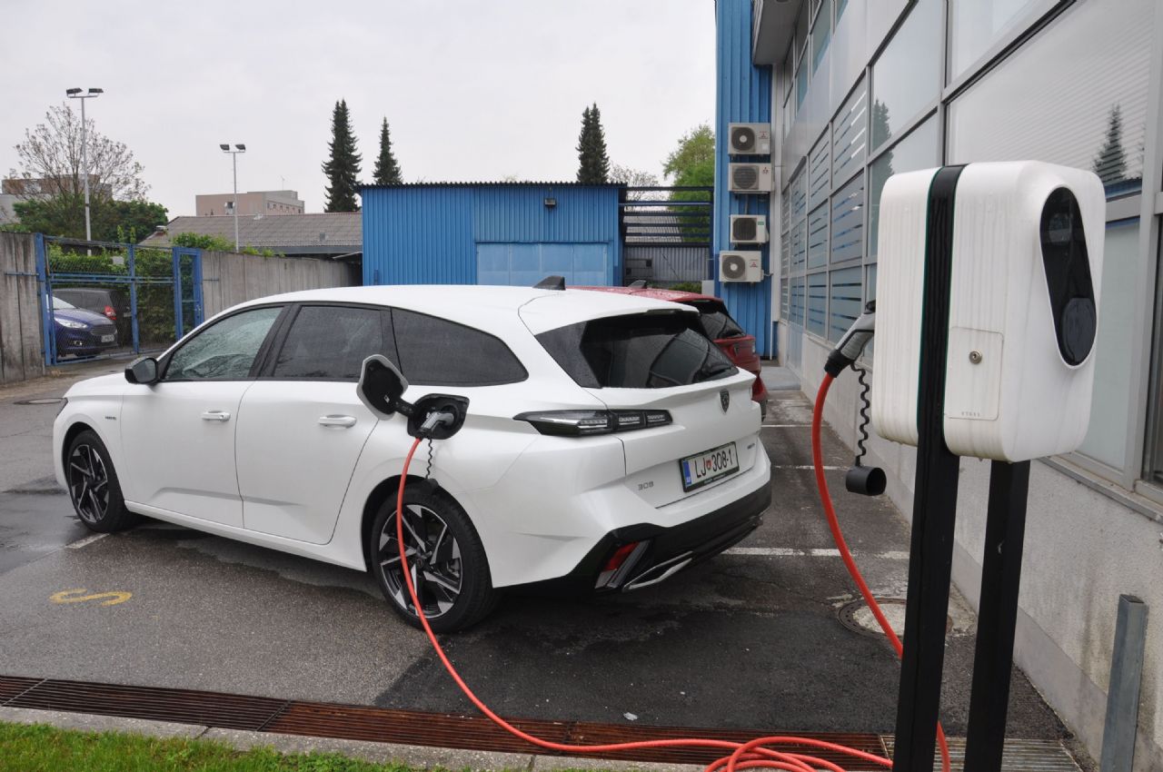 Večji prtljažnik in daljša medosna razdalja