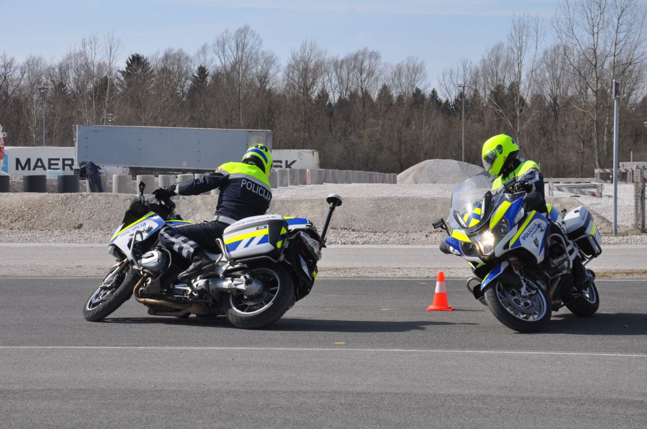 Nekateri motoristi še vedno ne poznajo osnov