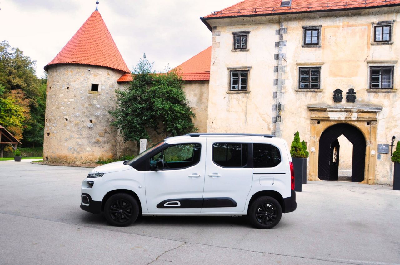 Čez Dolenjsko na konec sveta in nazaj