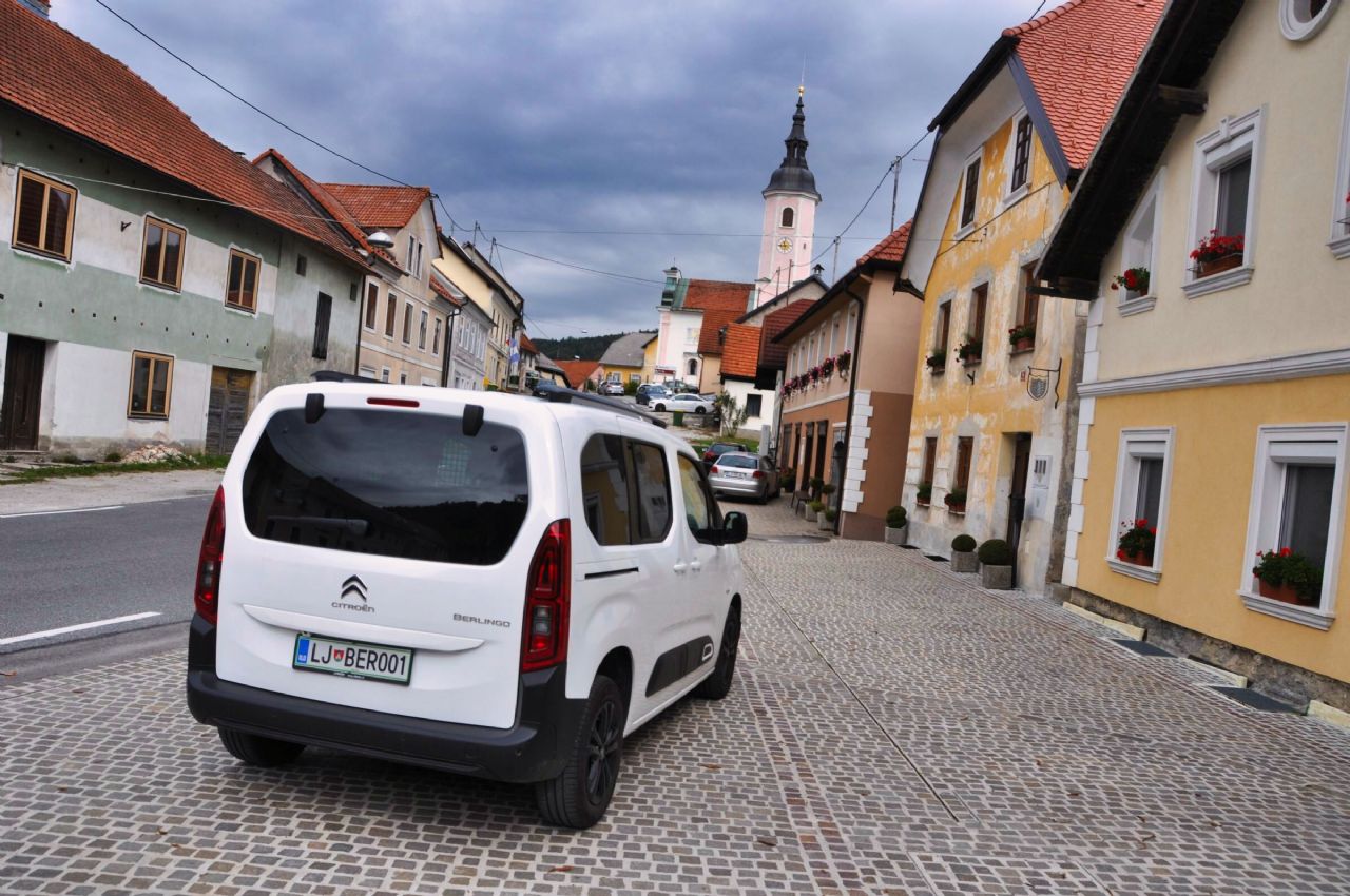 Čez Dolenjsko na konec sveta in nazaj