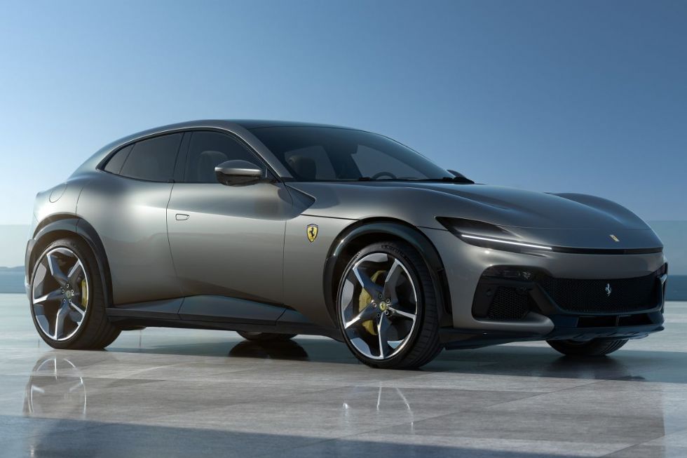 Čistokrvni Ferrarijev SUV z V12