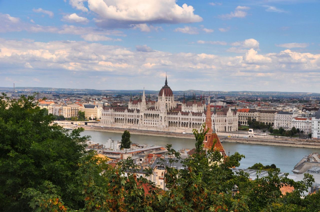Madžarska prestolnica je Pariz vzhoda