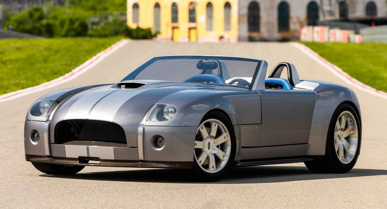 Ford Shelby V-10 Cobra kot zadnji skupni projekt Shelbyja in Forda, žal ni ugledal luči sveta. 