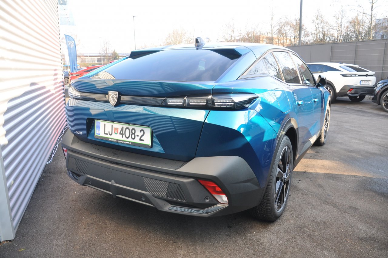 Na cestah spet oblikovno drzen Peugeot
