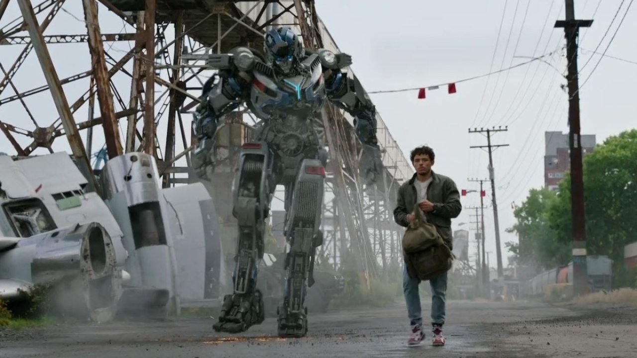 Obilje avtomobilske klasike v novih Transformerjih
