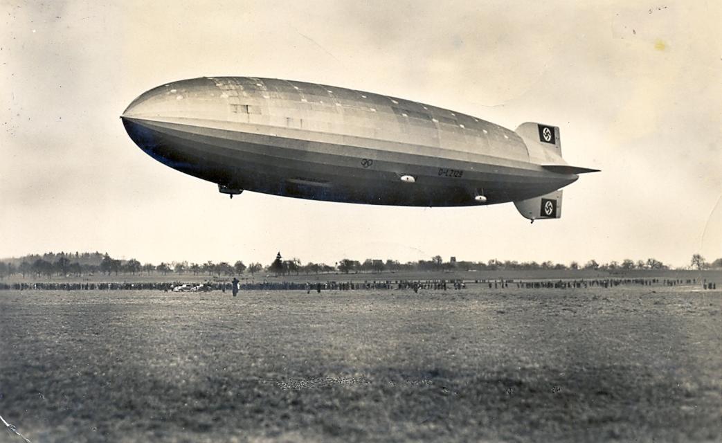 Tudi največje zeppeline so poganjali dizelski motorji - na sliki Hindenburg 1936.