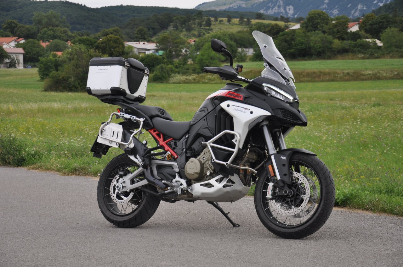 Skoraj 500 kilometrov s polno posodo goriva