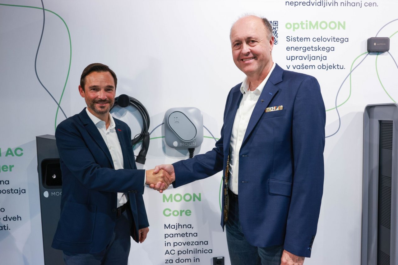Nov igralec na področju souporabe vozil in pri distribuciji elektrike