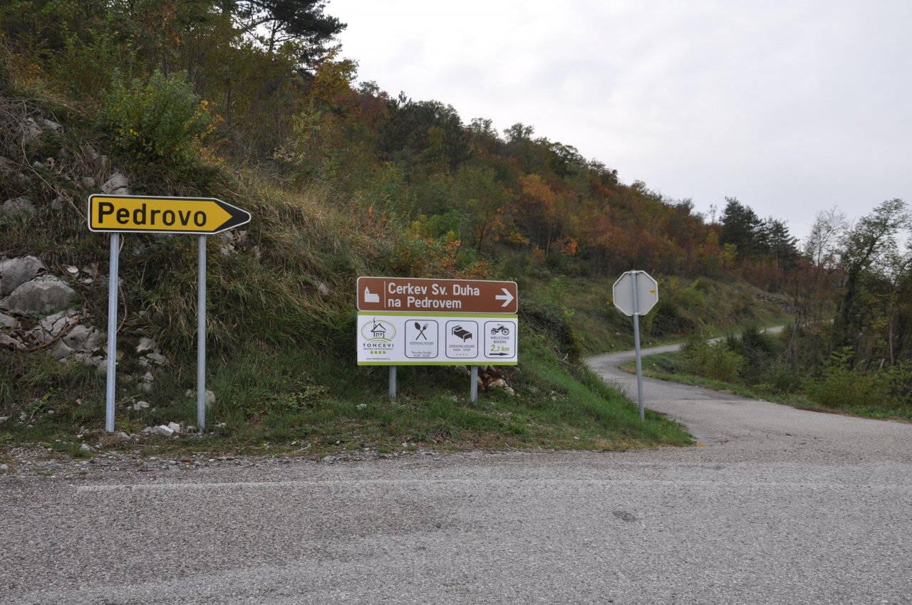 Po Krasu z električno Škodo 