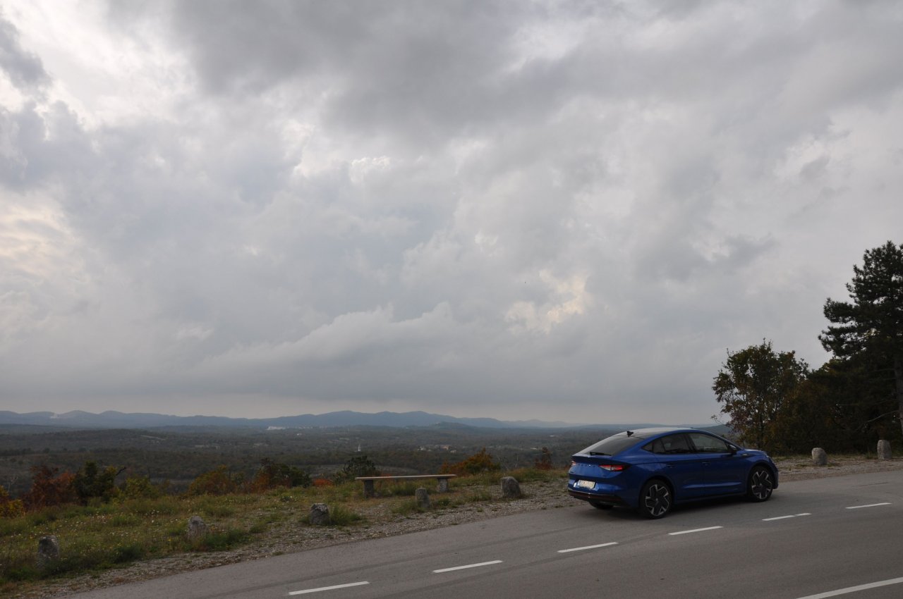 Po Krasu z električno Škodo 