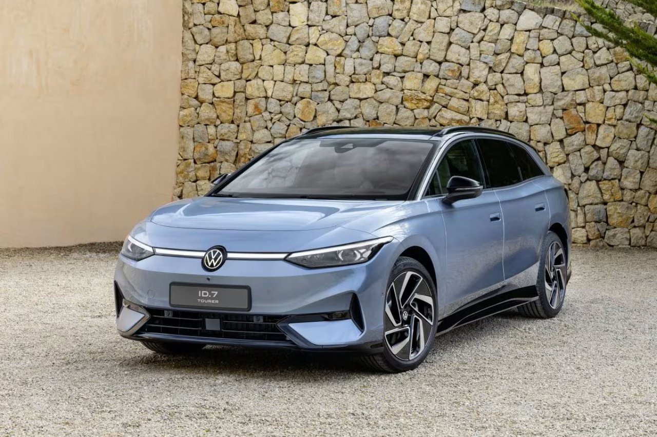 Električni karavanski Passat