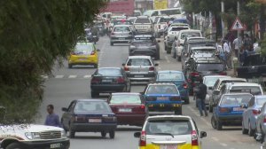 Prva država na svetu prepovedala uvoz bencinskih in električnih avtomobilov