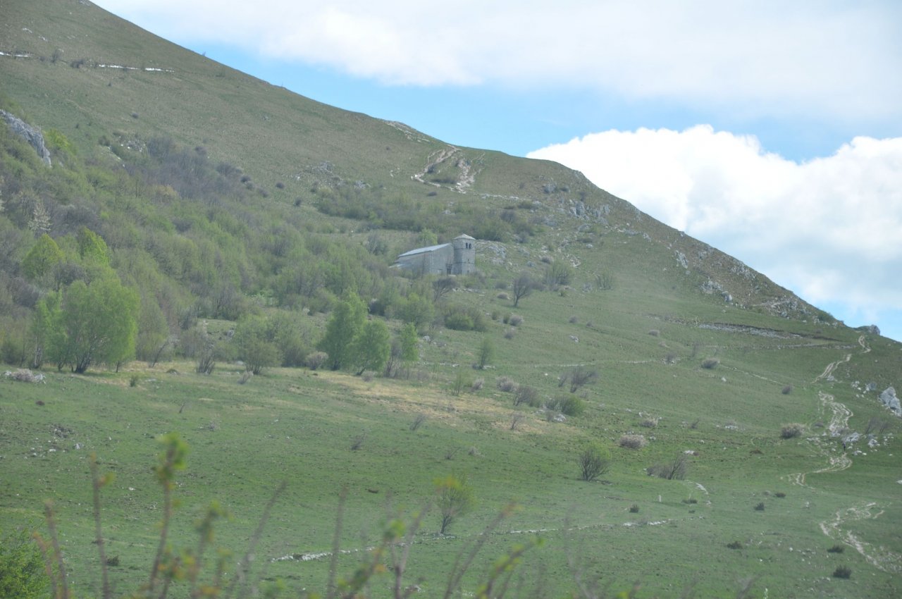 Ves čas s pogledom na Vipavsko dolino