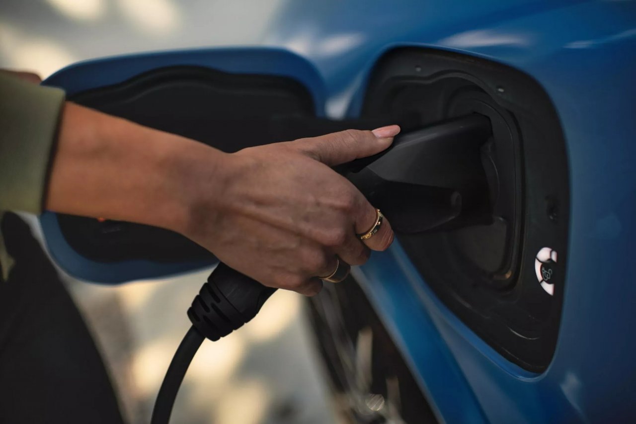Baterije za električna vozila so 90% cenejše kot pred 15 leti Baterije za električna vozila so 90% cenejše kot pred 15 leti
