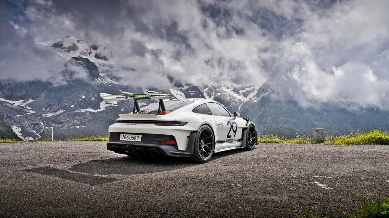 Edinstven 911 GT3 RS kot spomin na švicarsko dirkaško legendo