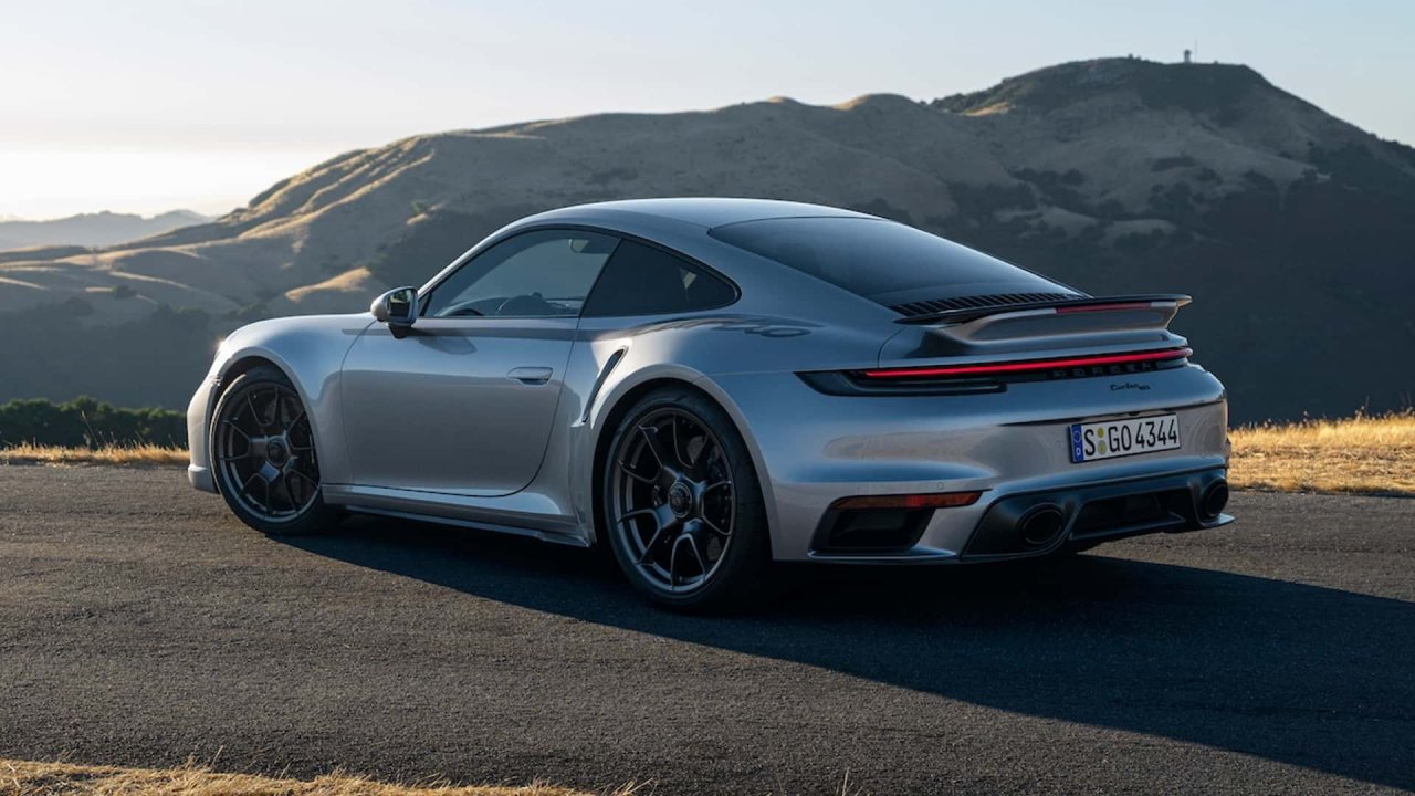 Veličastnih 50 za divjega Porscheja