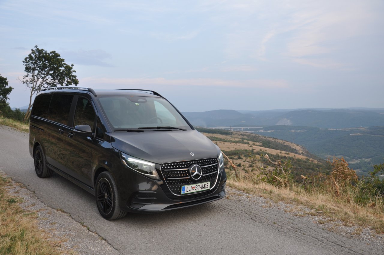 Kaj ponudi potniški kombi za 121 tisočakov?