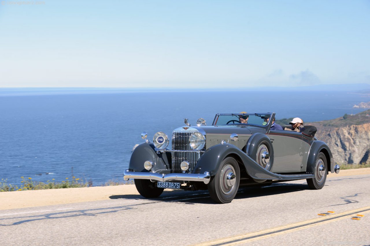 Ognjeni zublji uničili izjemno redkega starodobnika znamke Hispano-Suiza
