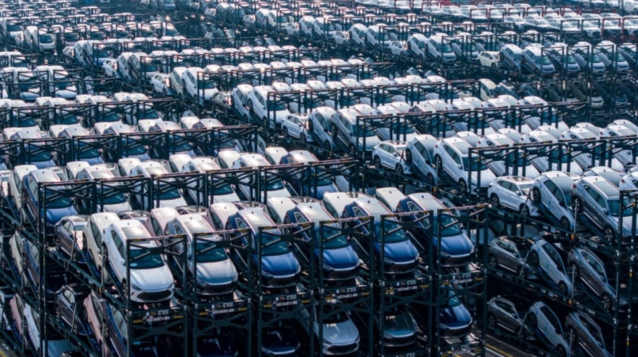 Se pripravlja teren za ustanovitev velikega avtomobilskega konzorcija?