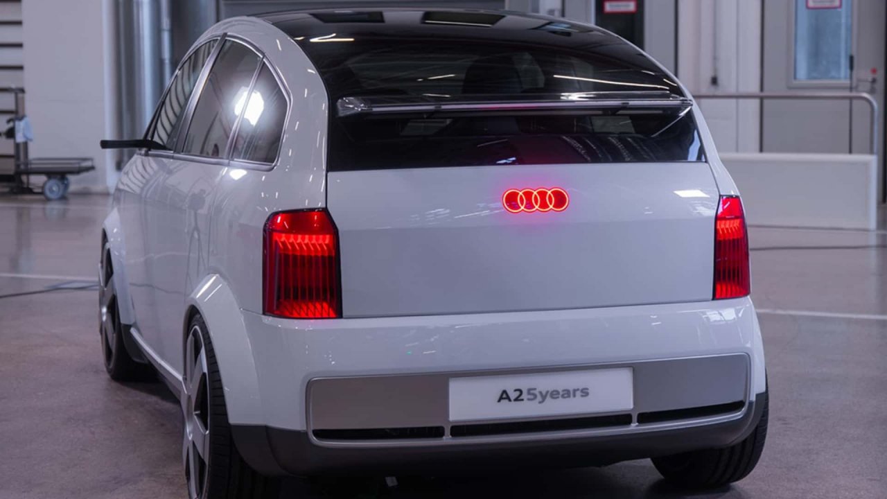 To je novodobni elektrognani Audi A2 To je novodobni elektrognani Audi A2