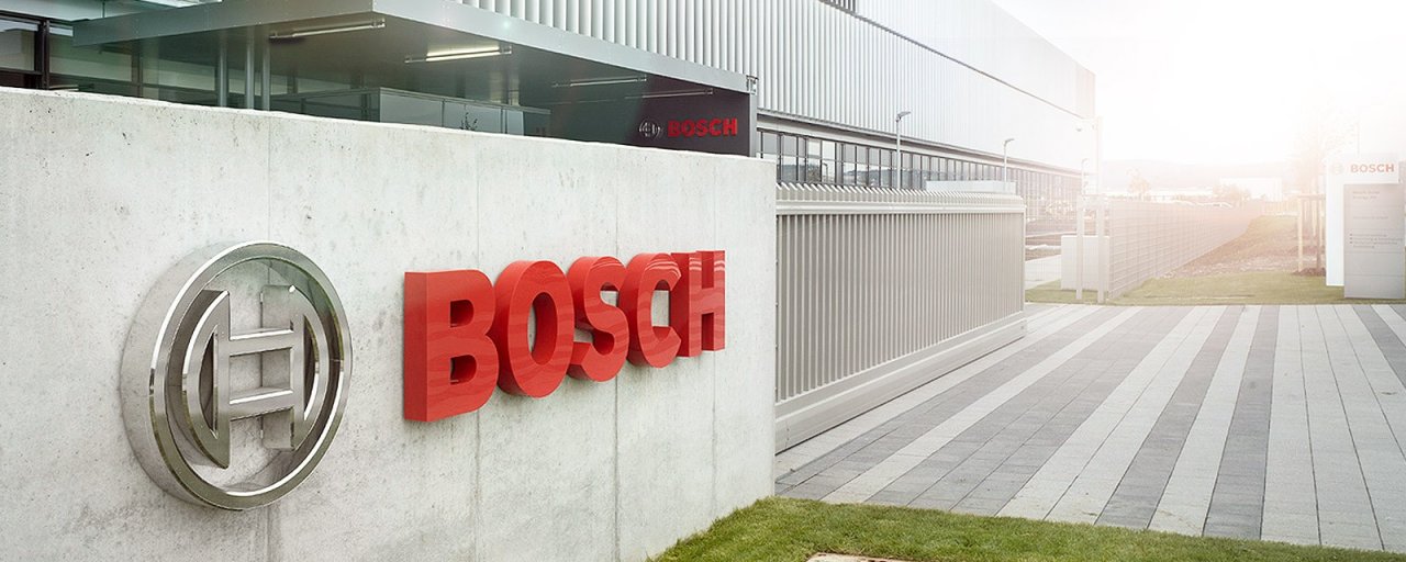Bosch zaradi krize v avtomobilskem sektorju napoveduje odpuščanja Bosch zaradi krize v avtomobilskem sektorju napoveduje odpuščanja