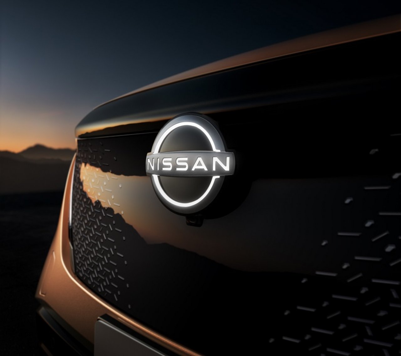 Nissan ima na razpolago vsega še 12 do 14 mesecev Nissan ima na razpolago vsega še 12 do 14 mesecev