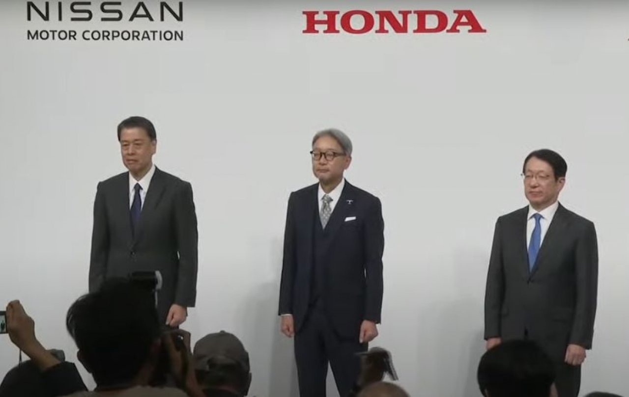 Nissan in Honda se združujeta Nissan in Honda se združujeta