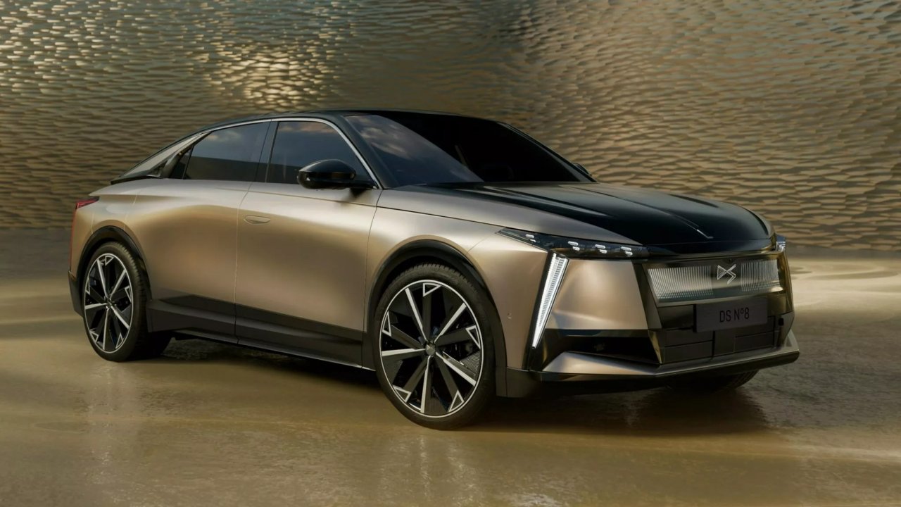 DS bi tekmoval z Bentleyem in Rolls-Royceom