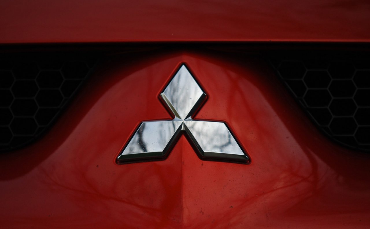 Mitsubishi okleva pred načrtovano združitvijo Honde in Nissana