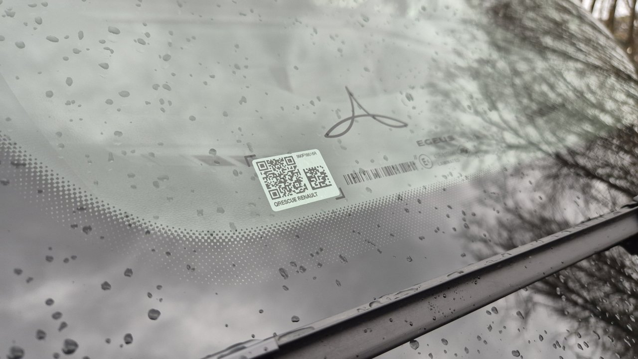 To je posebna QR koda, ki je namenjena v pretežni meri gasilcem, v primeru reševanja.