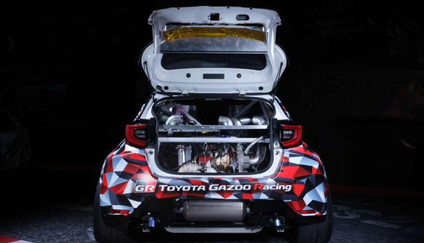 Nov Toyotin štirivaljnik z enormnim nabojem moči Nov Toyotin štirivaljnik z enormnim nabojem moči