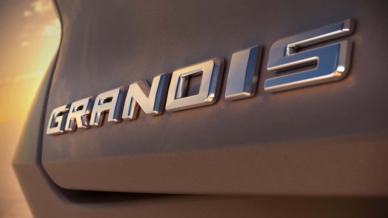 Vrača se Mitsubishijevo staro ime Vrača se Mitsubishijevo staro ime