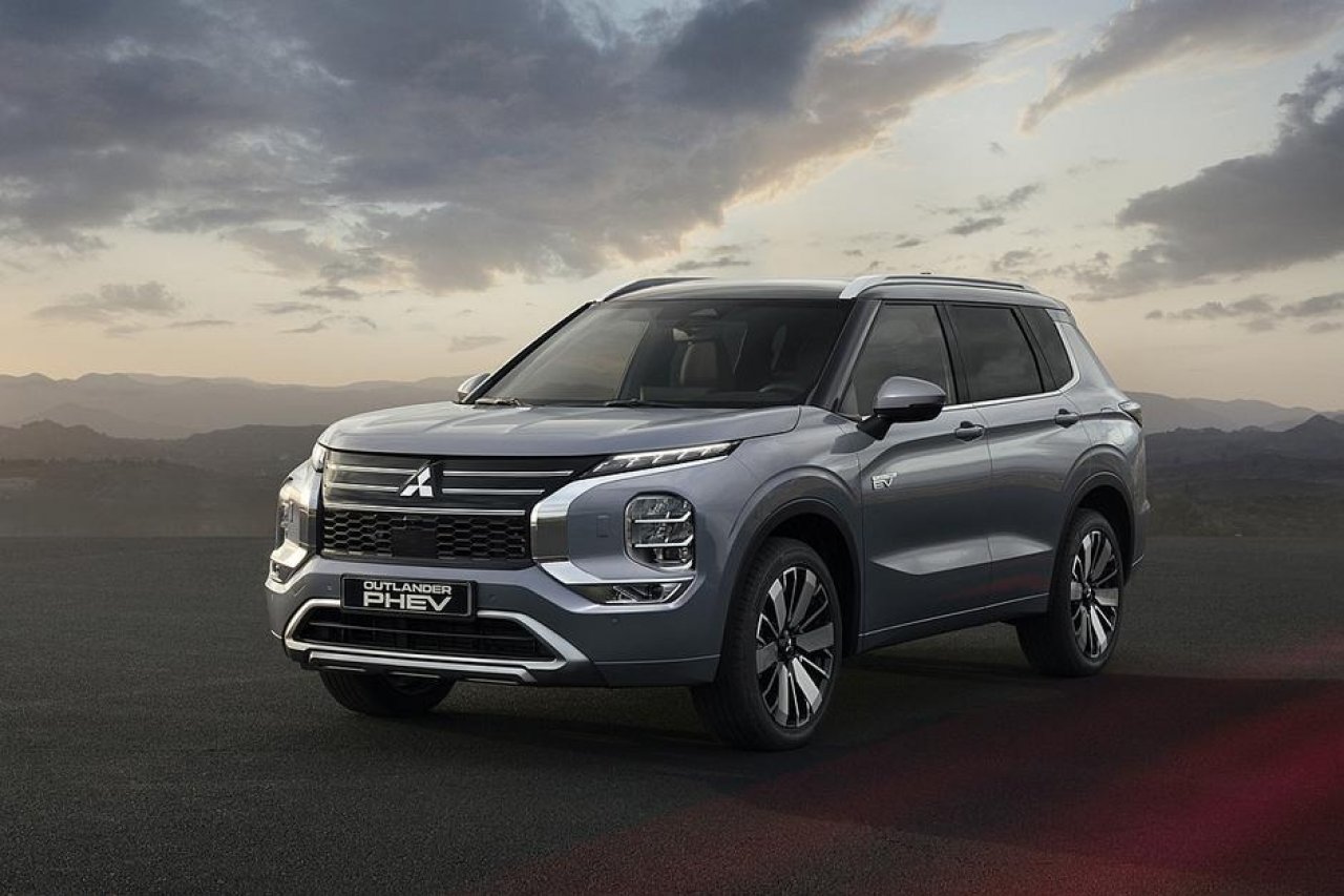 Mitsubishi drastično znižal napovedi glede dobička Mitsubishi drastično znižal napovedi glede dobička