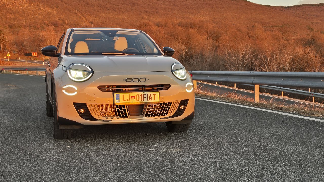 Fiat 600 Hybrid je pravzaprav zelo posrečen produkt, saj je na pogled všečen in dovolj prostoren avtomobil.