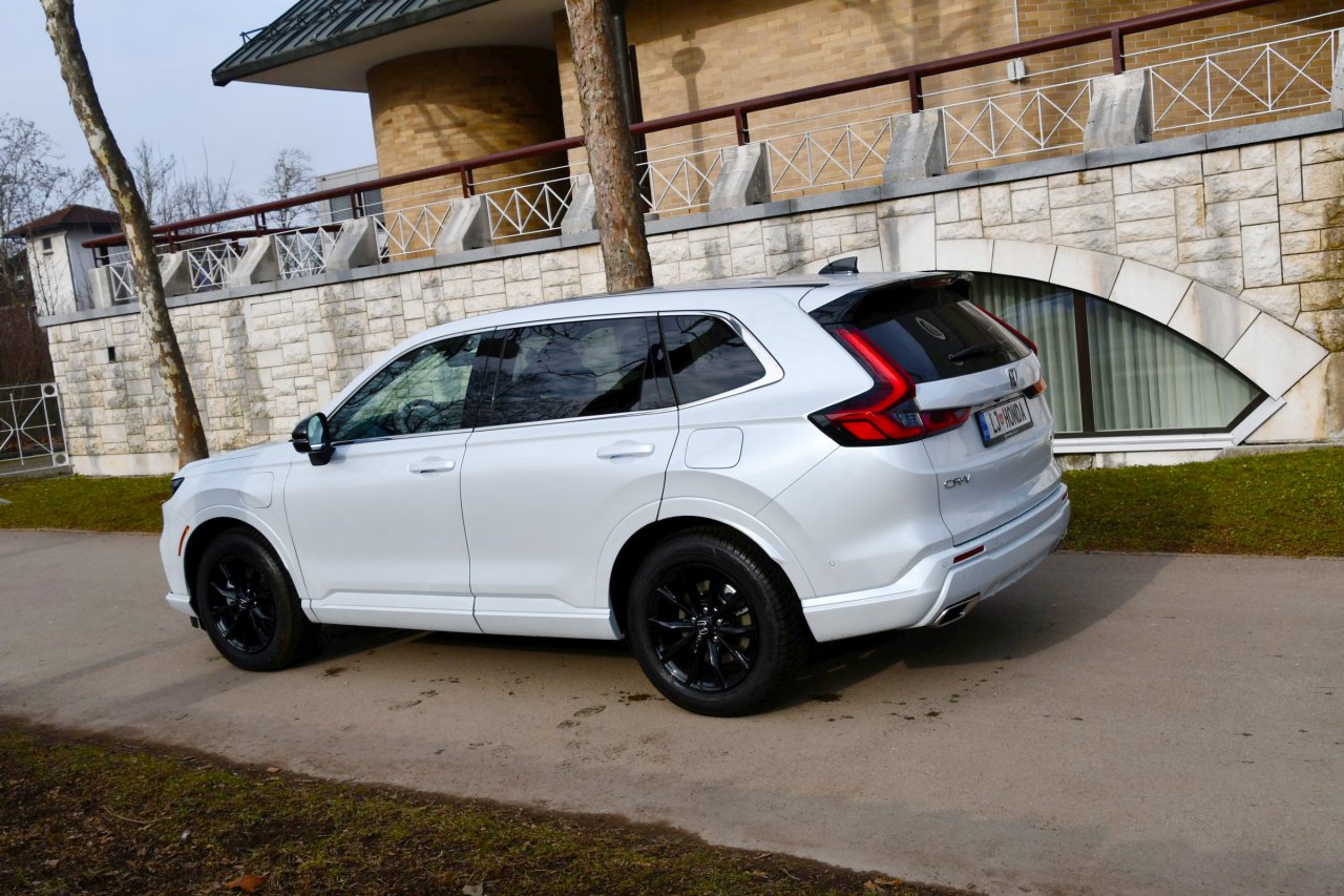 Honda z električnim repkom