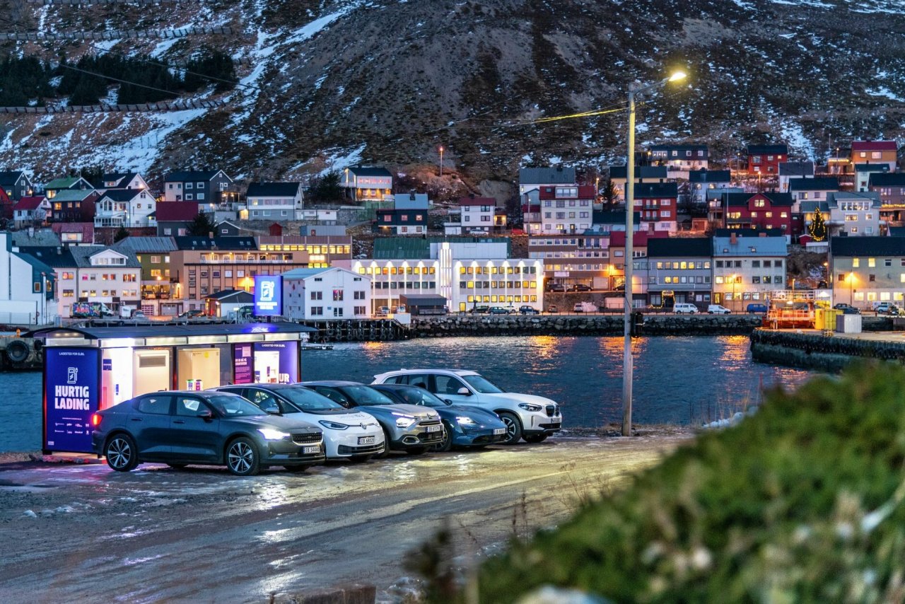 Na Norveškem Toyota prodala več električnih avtomobilov kot Tesla