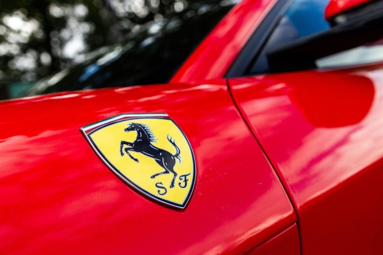 Ferrari naj bi razvijal drugi električni model s pomočjo Kitajcev