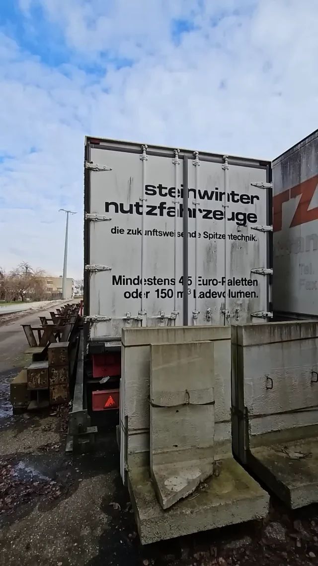 Futuristične sanje pod prikolico