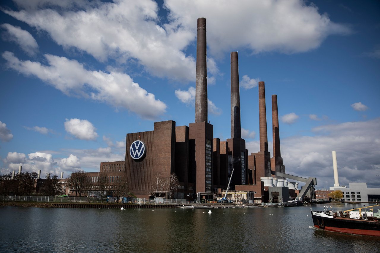 Wolfsburg bo povečal proizvodnjo bencinskih in dizelskih modelov