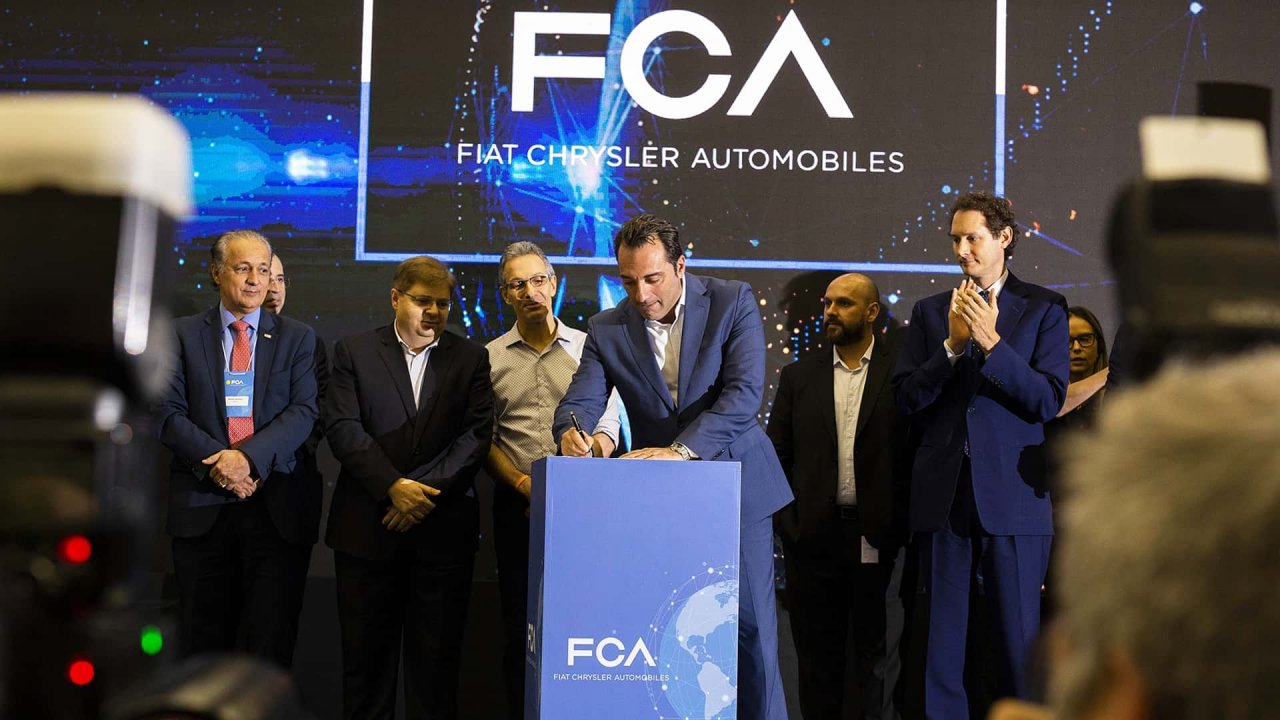 Krmilo Stellantisa bo po Tavaresu prevzel Antonio Filosa