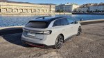 Prostorsko učinkovit električni karavan - fotografija 1