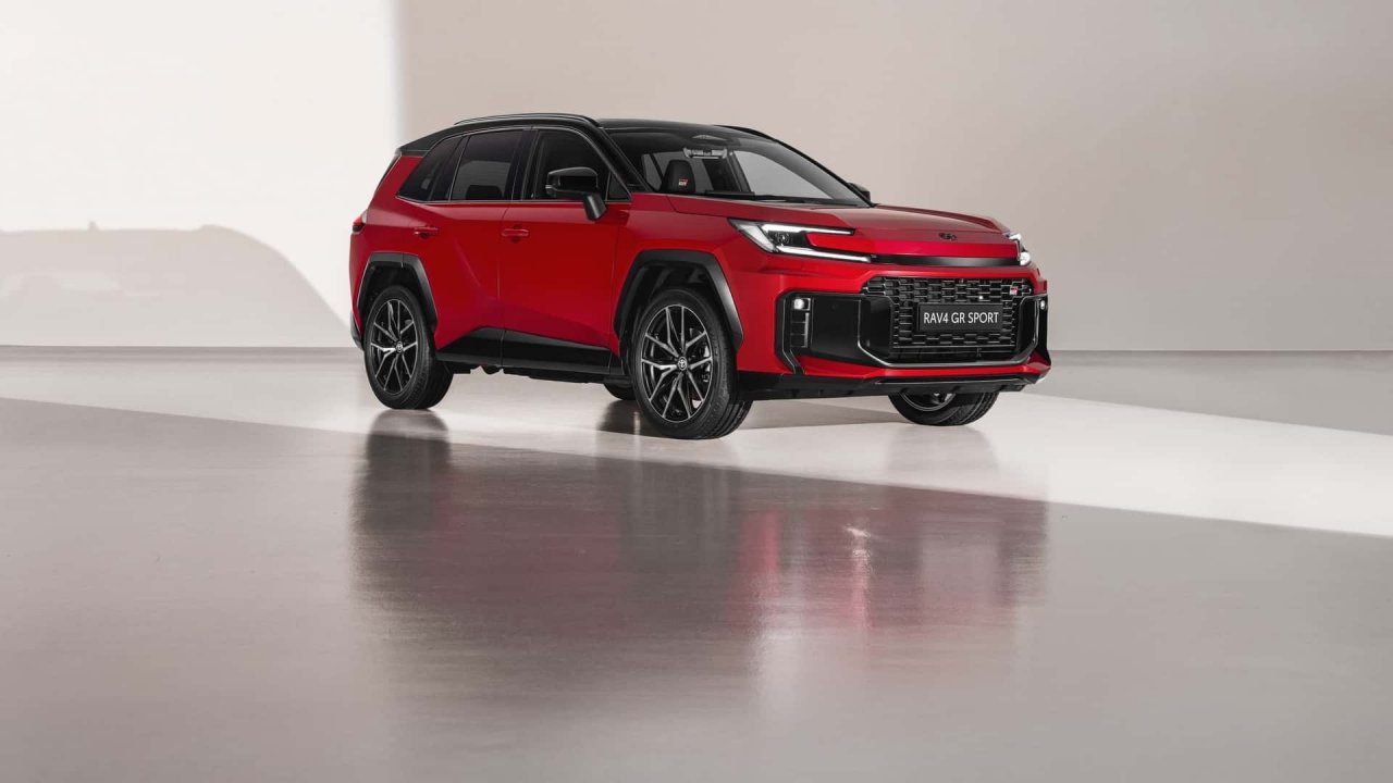 RAV4 teče šesti krog