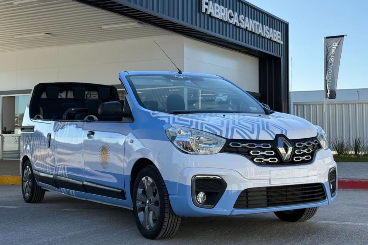 Limuzinski renault Kangoo, ki ni nič od tega Limuzinski renault Kangoo, ki ni nič od tega