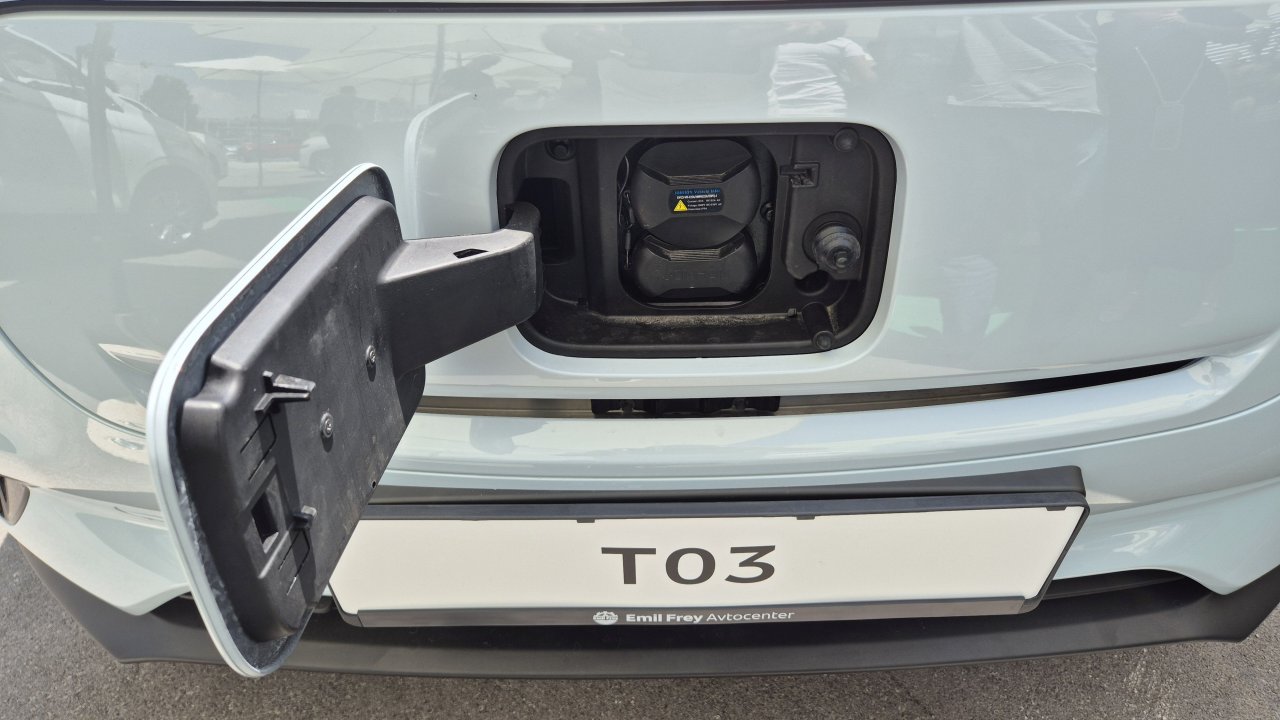 Mestni električar in križanec, manjši stane dobrih 10 tisočakov
