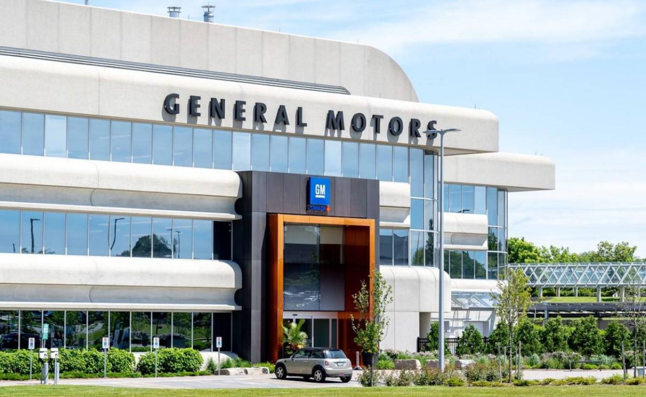 GM nezakonito zbiral in prodajal podatke o voznikih GM nezakonito zbiral in prodajal podatke o voznikih