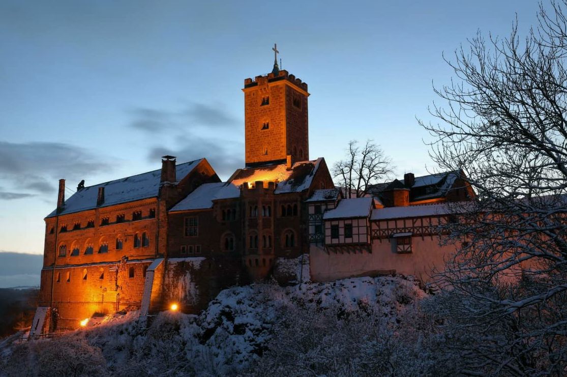Znamka je dobila ime po gradu Wartburg pri Eisenachu.